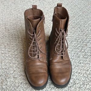 Women’s boots
